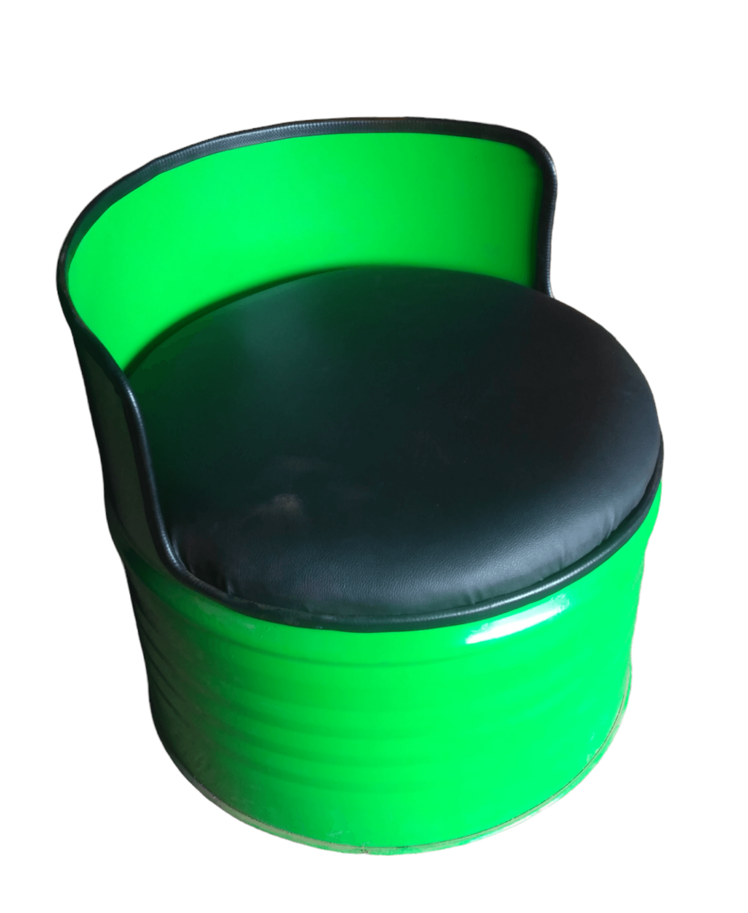 Eco-friendly green drum chair by Gigantiques, crafted for ergonomic support and stylish sustainability in cafes and restaurants.